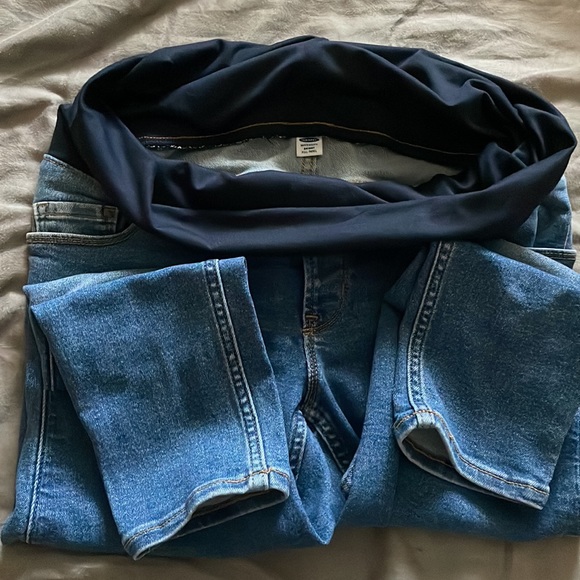 Maternity jeans | size 8 | full panel | medium wash - Picture 4 of 4